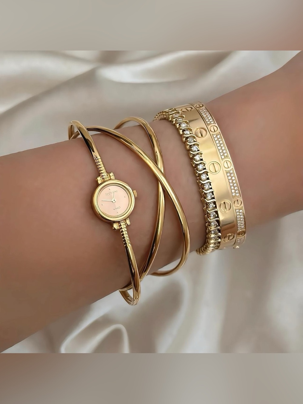AUTHENTIC VERY RARE VINTAGE WAKO BY SEIKO DAINTY BANGLE GOLD WATCH - Picture 10 of 10